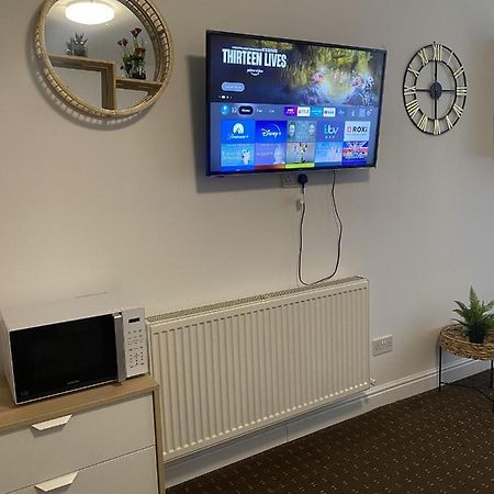 Bv Comfy Studio At Deighton Huddersfield Eksteriør billede